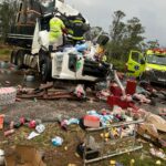 Acidente foi registrado na manhã desta quinta-feira (09) e deixou três pessoas feridas; equipes da Nova Rota do Oeste atuam no atendimento e na liberação da via.