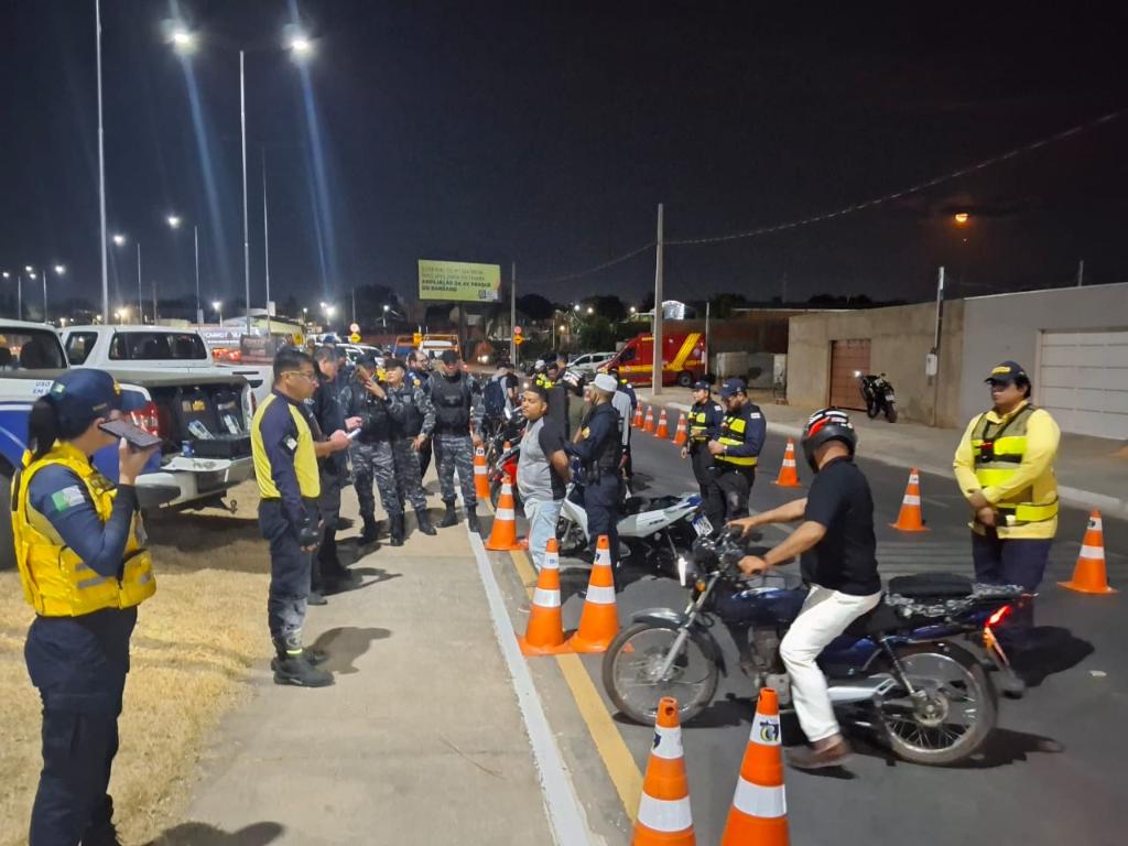 Quatro presos e 45 motos apreendidas em operação Lei Seca em Cuiabá
