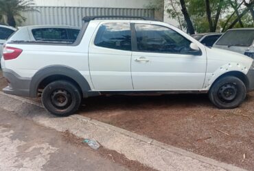 Fiat Strada branco com registro de roubo em Tangará da Serra foi identificado pelo sistema de monitoramento municipal; veículo estava em posse de um morador que alegou desconhecer a origem ilícita