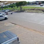 Motociclista fica ferido após caminhonete invadir preferencial e fugir sem prestar socorro em Sinop