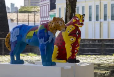 Belém recebe Jaguar Parade com estátuas de onças coloridas