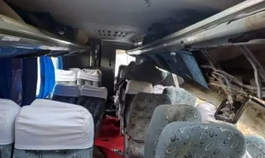 Acidente deixa 17 mortos em Pernambuco após ônibus perder o freio