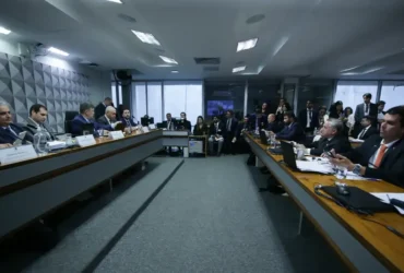 Dino autoriza silêncio de sindicalista em depoimento à CPMI do INSS