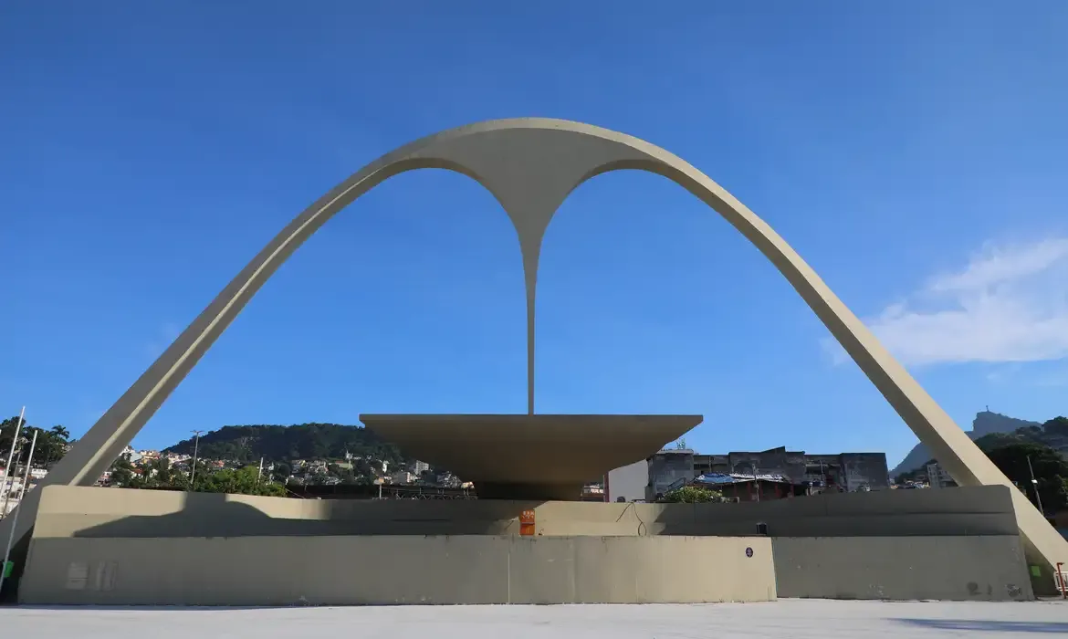 Carnaval: Liesa anuncia nova venda de ingressos para frisas no Sambódromo