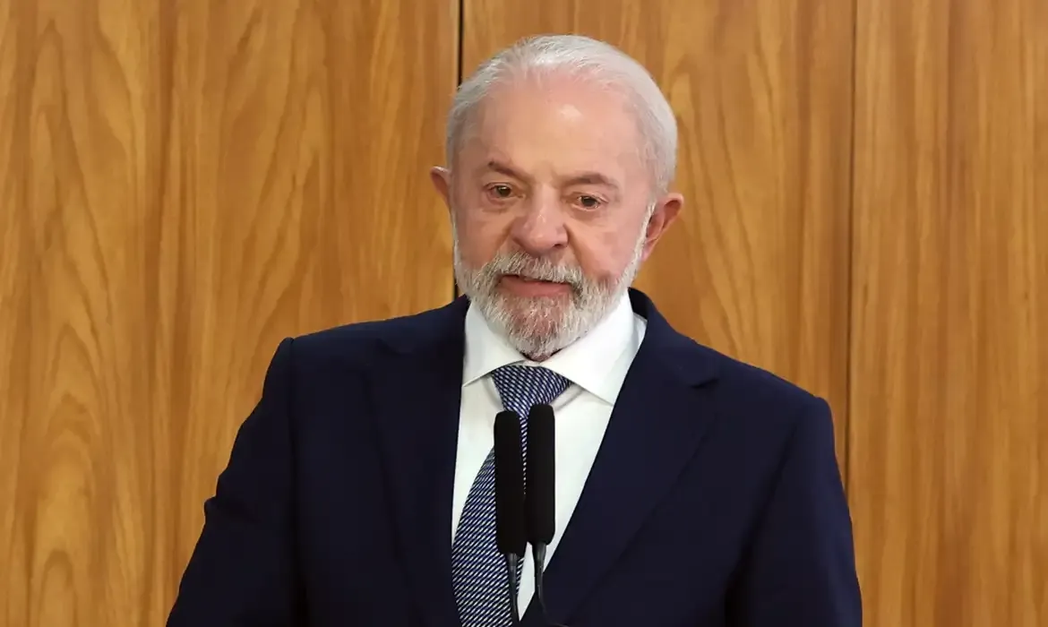 Derrubada de MP é derrota para o povo, alerta Lula