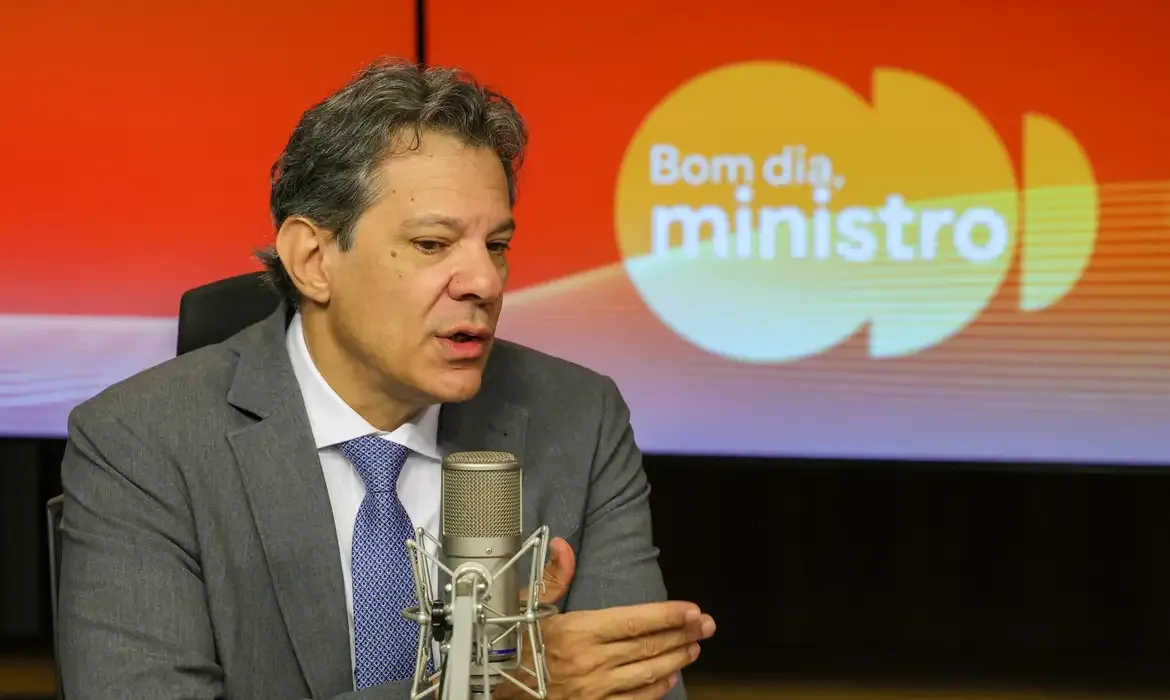 Haddad anuncia estudo para avaliar tarifa zero no transporte público