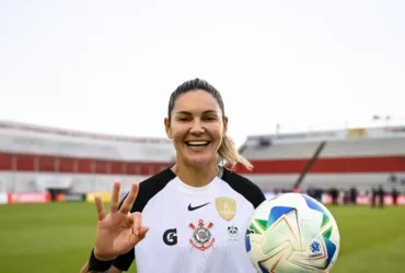 Corinthians goleia Boca Juniors e avança à semifinal da Libertadores Feminina