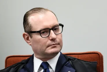 Zanin vota contra desoneração, mas mantém validade de acordo fiscal