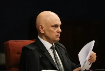 Moraes destitui advogados de réus no núcleo 2 da trama golpista