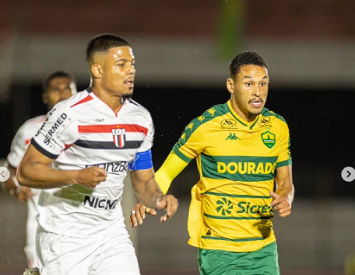 Lance de Botafogo-SP. x Cuiabá Imagem: AssCom Dourado Lance de Botafogo-SP. x Cuiabá Imagem: AssCom Dourado