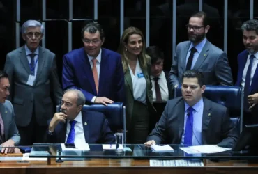 Senado aprova projeto que proíbe crédito consignado sem autorização