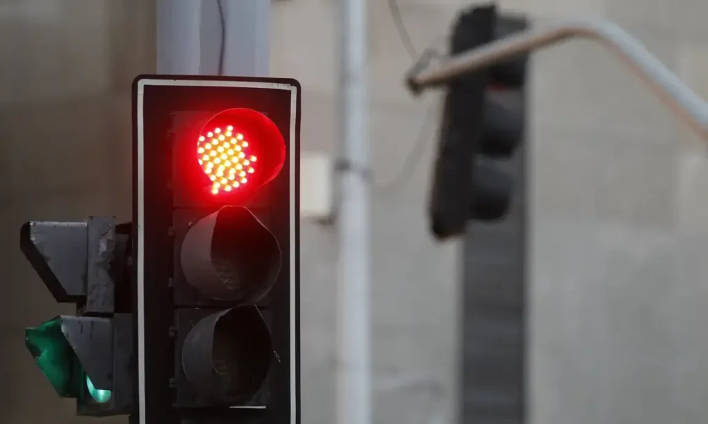 Cnh pode ficar até 80% mais barata com proposta que retira obrigatoriedade de autoescola