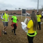 Romeiros seguem para Aparecida e utilizam tendas de apoio em rodovias de SP
