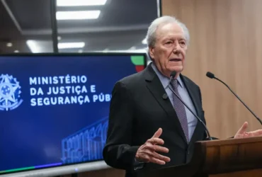 Lewandowski afirma que operações recentes antecipam a PEC da segurança