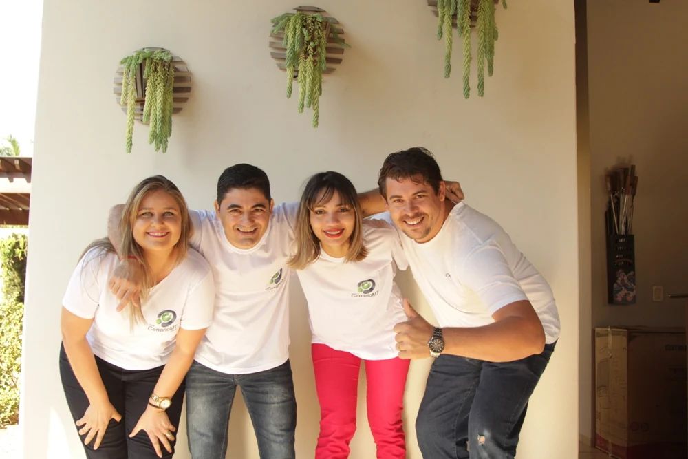 Equipe do portal CenárioMT reunida na redação em Lucas do Rio Verde