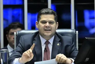 Senado adia votação de projeto sobre tarifaço por falta de quórum