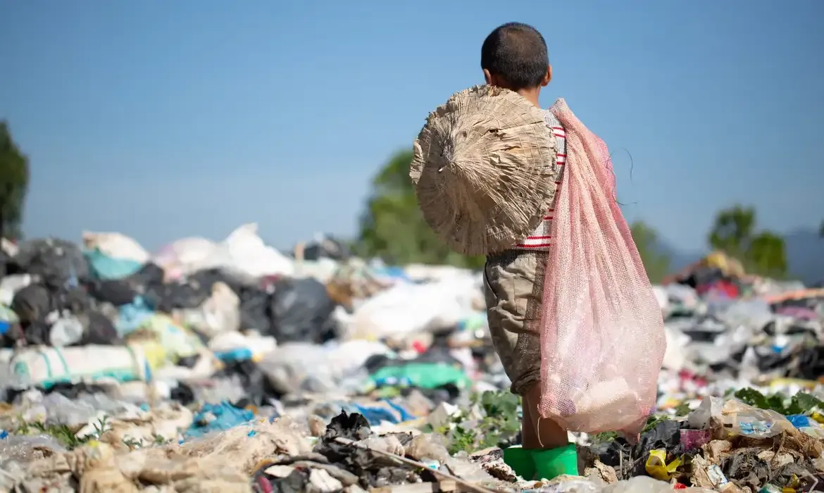 Mec lança cartilha para enfrentar o trabalho infantil nas escolas