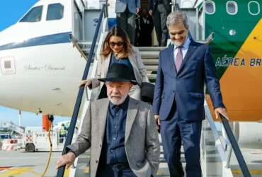 Lula chega a Roma para discutir segurança alimentar e se reúne com Papa Leão XIV