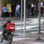 Fachin adia julgamento sobre vínculo entre motoristas e apps por 30 dias