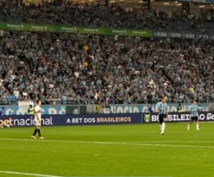 Lance de Grêmio x São Paulo. Imagem: Reprodução