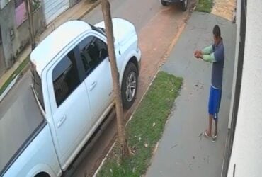 Mulher relatou à Guarda Civil Municipal que o homem já havia tentado entrar em sua casa no dia anterior e que um boletim de ocorrência foi registrado