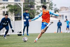 Avaí x Athletic: onde assistir, escalações e tudo sobre o duelo decisivo pela Série B 2025. Imagem: Leandro Boeira/Avaí