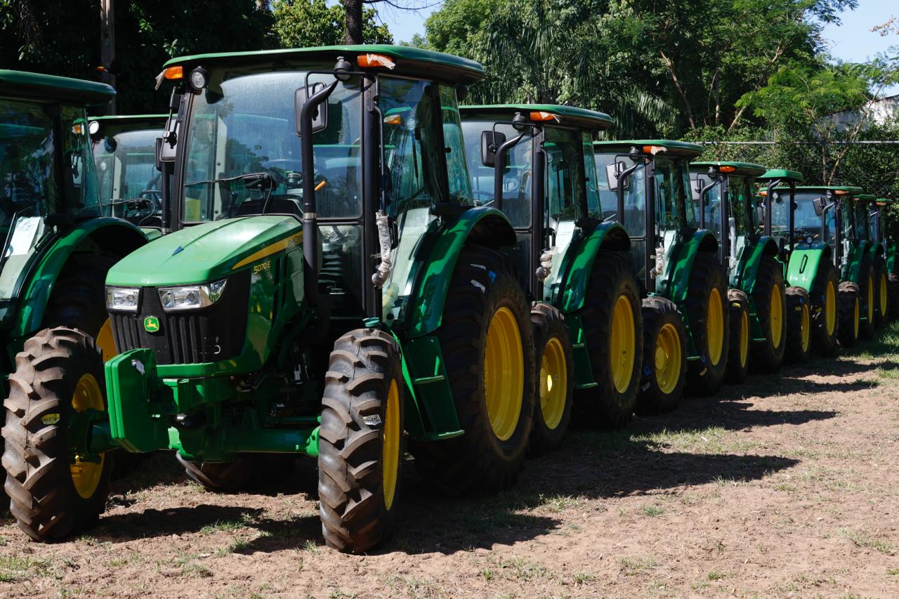 Mais de 40 municípios de Mato Grosso são beneficiados com entrega máquinas do Promaq