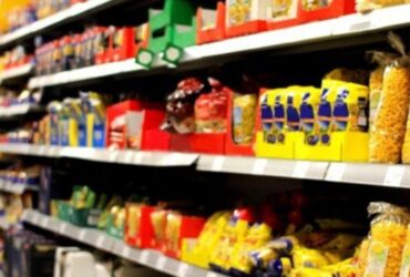 Relatório aponta que, em quatro anos, 62% dos novos alimentos comercializados no Brasil eram ultraprocessados -