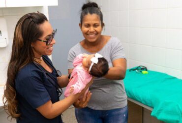 SUS garante cuidado integral às crianças desde os primeiros dias de vida -