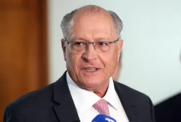 Tarifas dos EUA geram avanço parcial, mas mantêm entraves ao Brasil