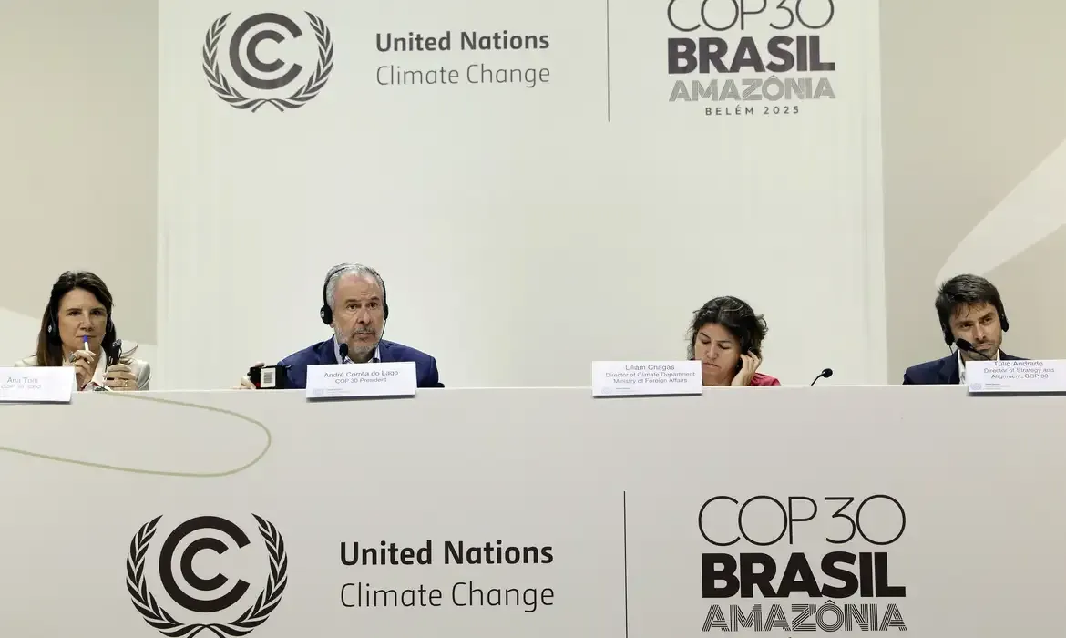 Impasse sobre adaptação climática marca negociações da COP30