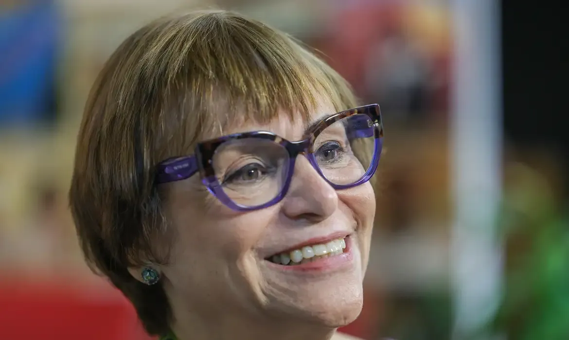 Exposição no Senado destaca mulheres na redemocratização do Brasil