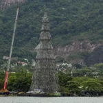 Lagoa recebe nova árvore de Natal em grande retorno