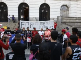 Ifood enfrenta protestos de entregadores contra novo modelo de trabalho