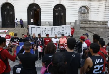 Ifood enfrenta protestos de entregadores contra novo modelo de trabalho