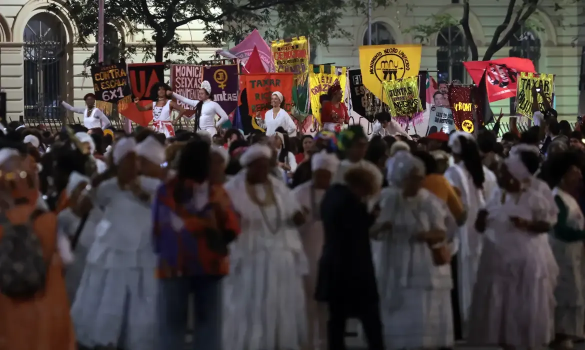 Marcha reúne caravanas de São Paulo rumo a Brasília em ato nacional