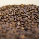 Trump anuncia redução de tarifas de importação de café para conter preços nos EUA