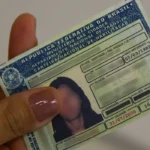 Fraude documental mais que dobra no Brasil entre 2022 e 2025
