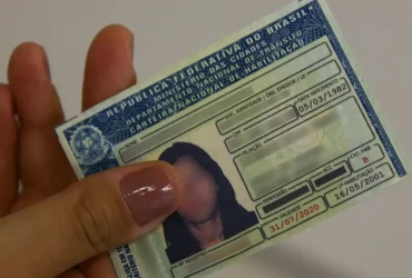 Fraude documental mais que dobra no Brasil entre 2022 e 2025