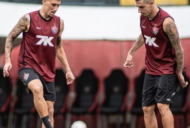 Vitória x Internacional: Onde assistir, horário e escalações do duelo dramático pela 32ª rodada do Brasileirão 2025. Imagem: Divulgação Vitória