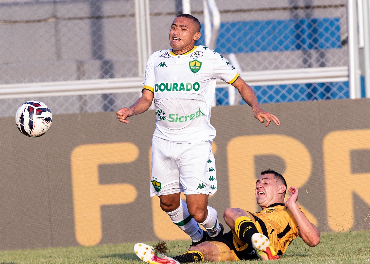 Cuiabá x Goiás: Onde assistir e prováveis escalações pela Série B do Brasileirão. Imagem: AssCom Dourado Cuiabá x Goiás: Onde assistir e prováveis escalações pela Série B do Brasileirão. Imagem: AssCom Dourado