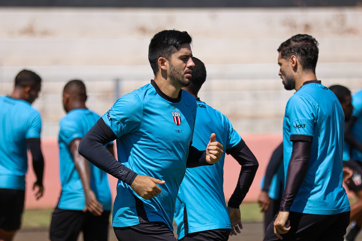 Botafogo-SP x Amazonas: onde assistir, horário e escalações na luta contra o rebaixamento pela Série B. Imagem: João Victor Cristovão / Agência Botafogo