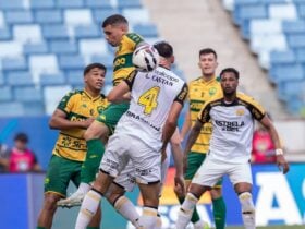 Lance de Cuiabá x Criciúma. Imagem: AssCom Dourado