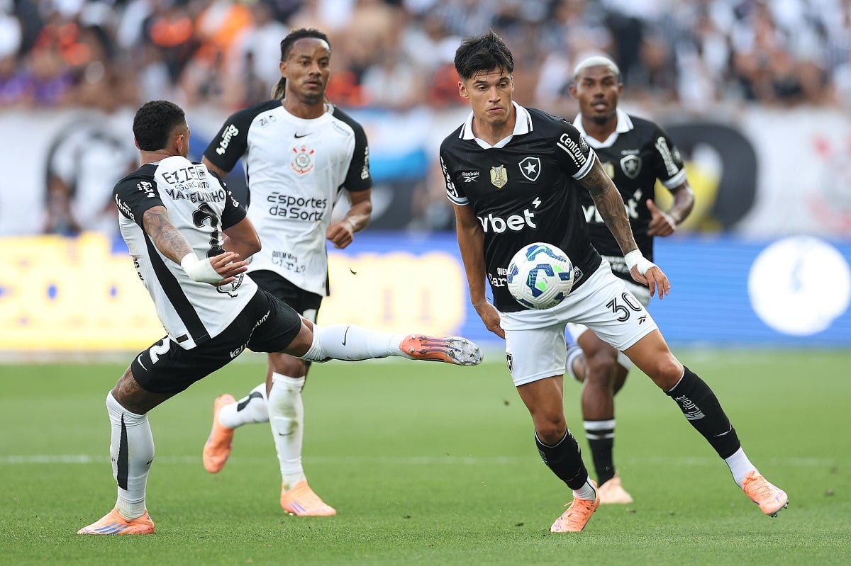 Lance de Corinthians x Botafogo. Imagem: Vitor Silva/BFR