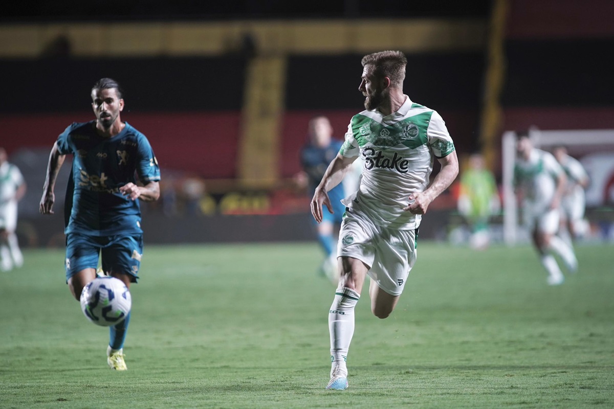 Vasco x Juventude: onde assistir, horário e escalações pela 33ª rodada do Brasileirão 2025. Imagem: Fernando Alves/ECJ Vasco x Juventude: onde assistir, horário e escalações pela 33ª rodada do Brasileirão 2025. Imagem: Fernando Alves/ECJ