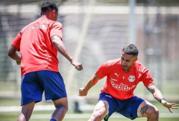 Flamengo x Bragantino: onde assistir, escalações e clima quente no Maracanã pela 35ª rodada. Imagem: Ari Ferreira/Red Bull Bragantino