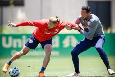 Bragantino x Fortaleza: onde assistir e tudo sobre o duelo decisivo pela 36ª rodada. Imagem: Ari Ferreira/Red Bull Bragantino