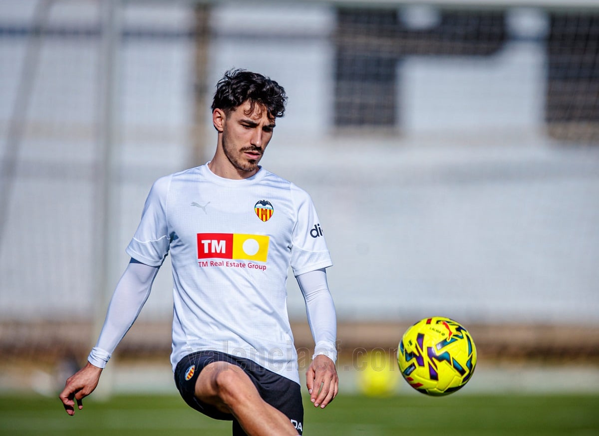 Rayo Vallecano x Valencia: onde assistir e tudo sobre o duelo decisivo em La Liga. Imagem: Divulgação Valencia Rayo Vallecano x Valencia: onde assistir e tudo sobre o duelo decisivo em La Liga. Imagem: Divulgação Valencia