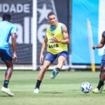 Grêmio x Fluminense: onde assistir, escalações e tudo sobre o duelo decisivo do Brasileirão. Imagem: Lucas Uebel/GFBPA