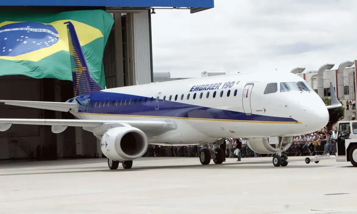 Embraer recebe R$ 1 bilhão do BNDES para impulsionar exportações